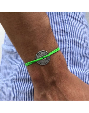  Le Vent à La Française :  Carcenet bracelet corde vert fluo boussole