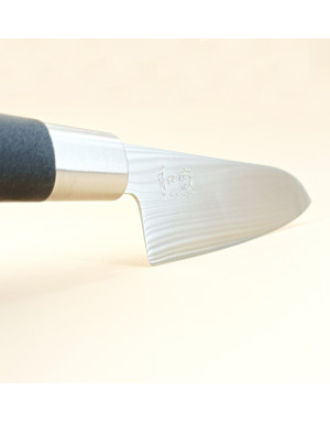 Kaï : Wasabi Black, Couteau Santoku 16,5 cm, typique du japon