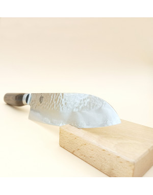 Kaï : Shun Premier Tim Mälzer, Couteau japonais Santoku 18 cm, lame damassée & martelée